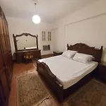Classic 3Br Apartment Ma\'Adi Degla St 231 By Sizzler Restaurant