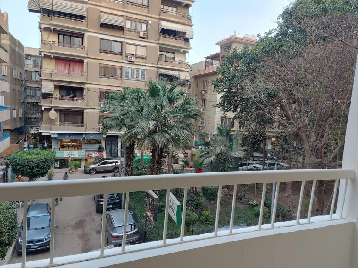 Classic 3br Ma'adi Degla St 231 By Sizzler Restaurant Cairo
