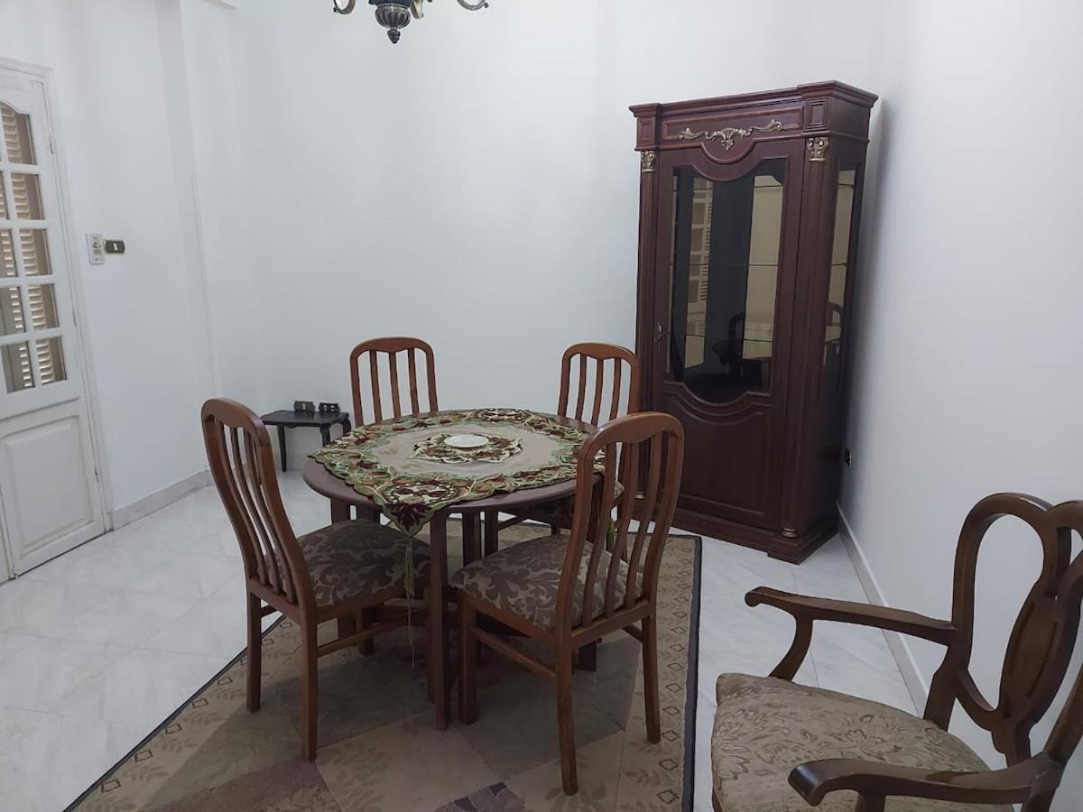 Apartment Classic 3br Ma'adi Degla St 231 By Sizzler Restaurant *