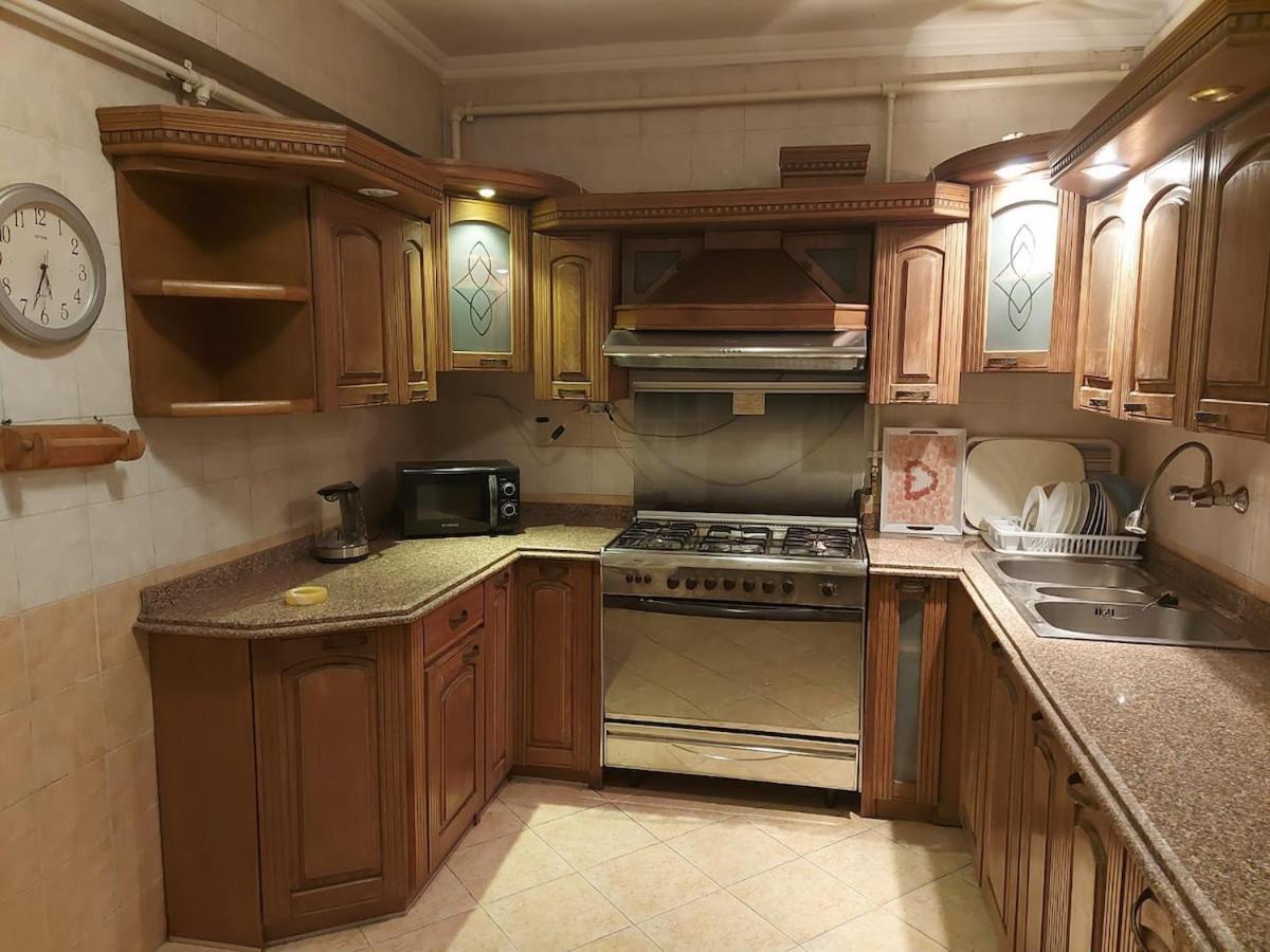 Classic 3br Ma'adi Degla St 231 By Sizzler Restaurant